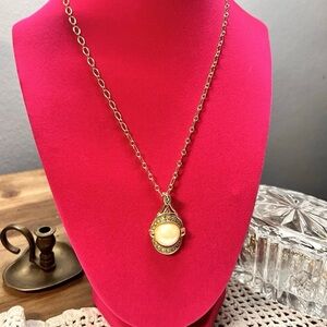 VTG Faux Mabe Pearl Rhinestone Goldtone Enhancer/1.5" Pendant 16" Chain 2.5" Ext